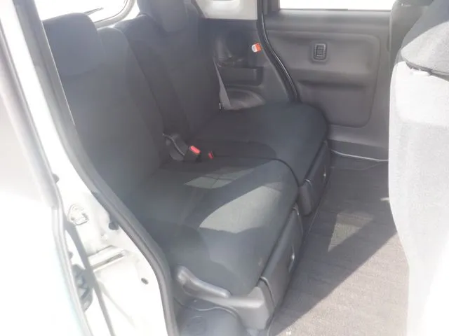 ムーヴ　キャンバス（ダイハツ）の車両写真