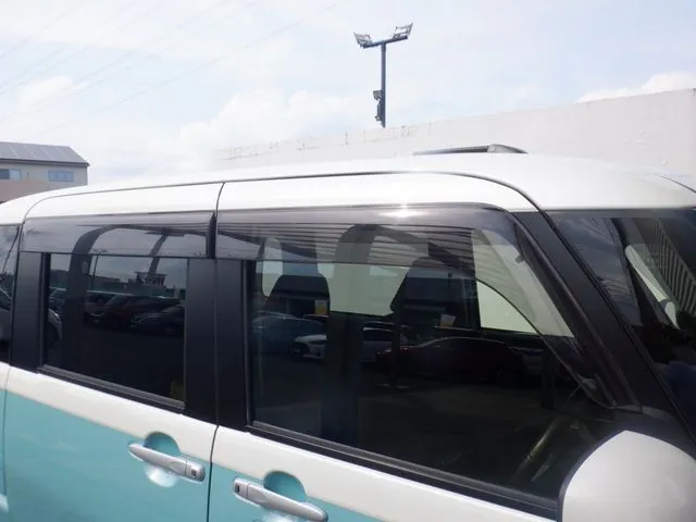 ムーヴ　キャンバス（ダイハツ）の車両写真