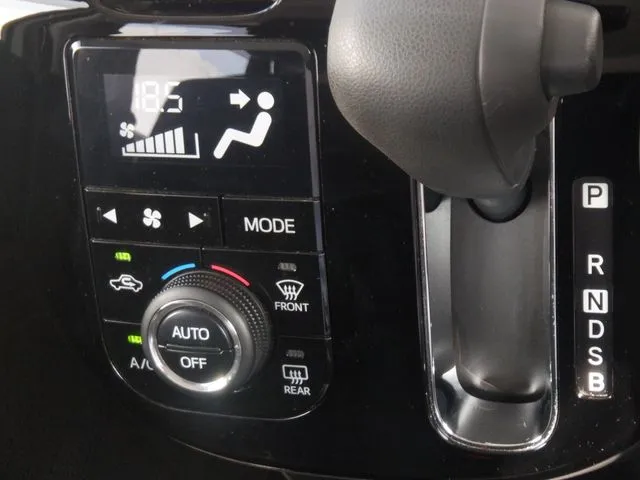 ムーヴ　キャンバス（ダイハツ）の車両写真