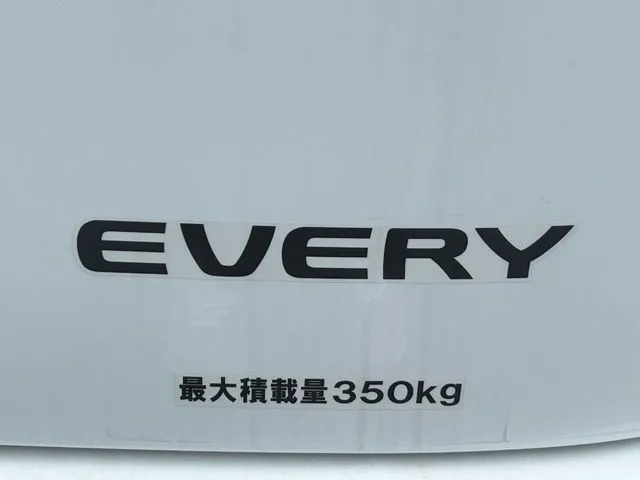 エブリイバン（スズキ）の車両写真