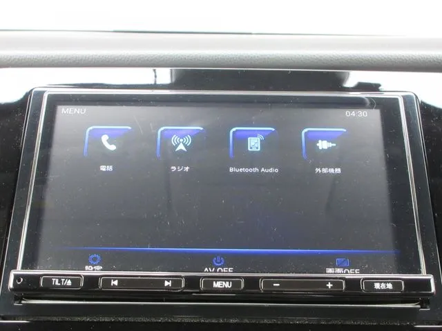 フィット　ｅ：ＨＥＶ　４ＷＤ（ホンダ）の車両写真