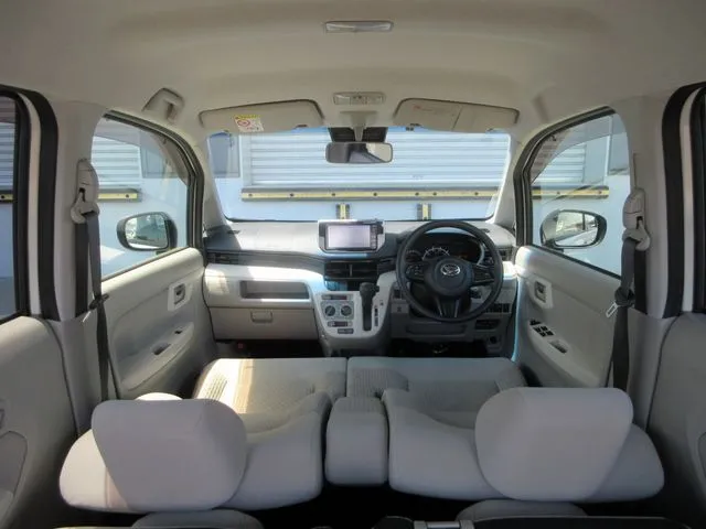 ムーヴ　４ＷＤ（ダイハツ）の車両写真
