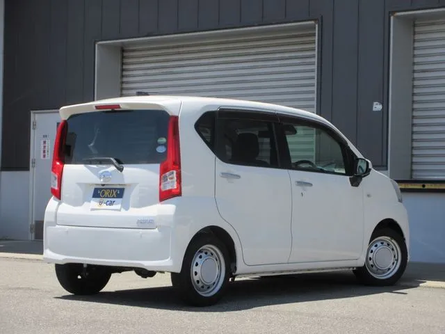 ムーヴ　４ＷＤ（ダイハツ）の車両写真