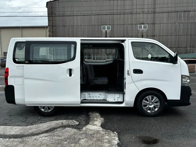 ＮＶ３５０キャラバン　１．２ｔ（ニッサン）の車両写真