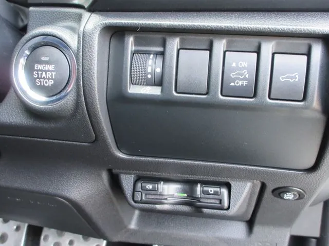 レヴォーグ（スバル）の車両写真