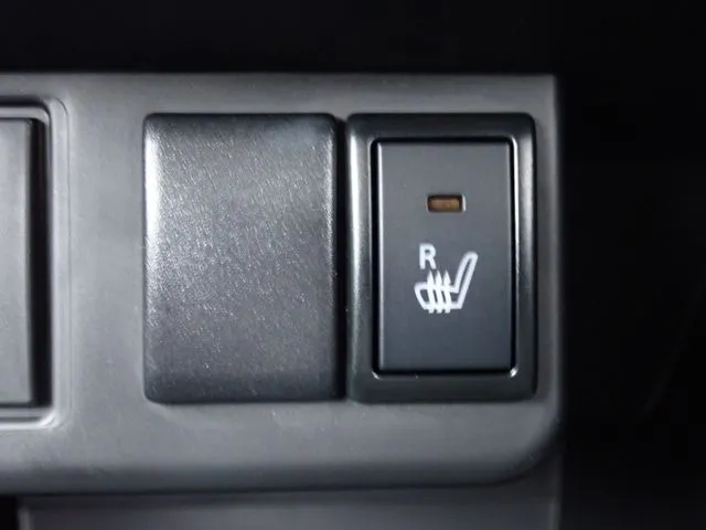 アルト 4WD(スズキ)の車両写真