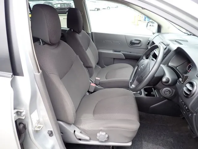 NV150 AD 2WD(ニッサン)の車両写真