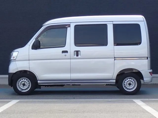 ハイゼットカーゴ(ダイハツ)の車両写真