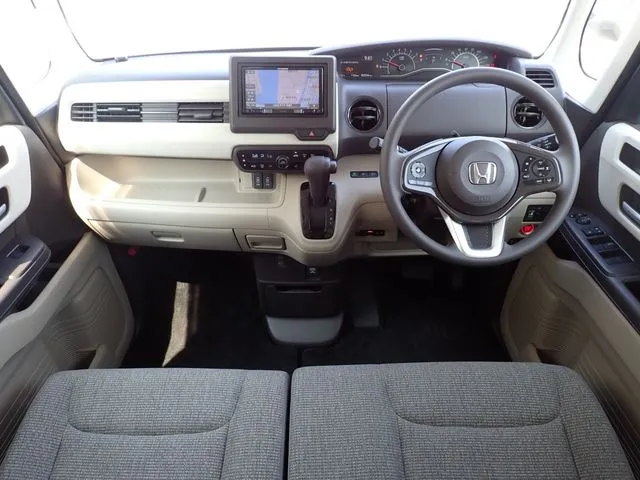 ホンダ N BOX 4WD