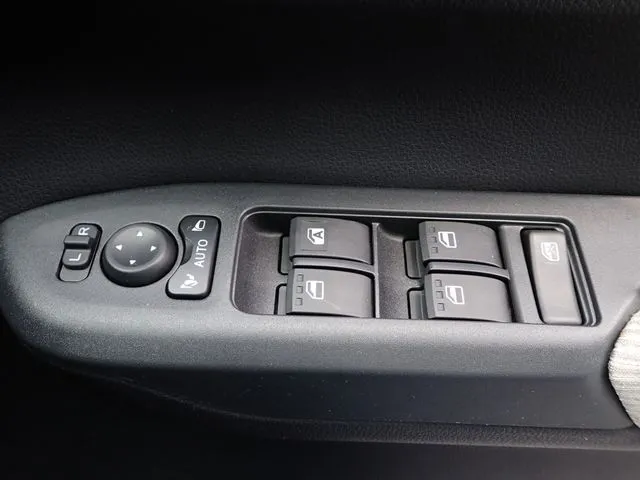 ダイハツ　ムーヴ　４ＷＤ