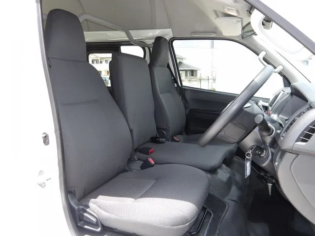 レジアスエースバン　１．１５ｔ　２ＷＤ（トヨタ）の車両写真
