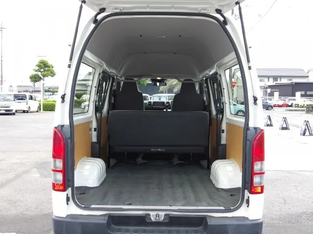 レジアスエースバン　１．１５ｔ　２ＷＤ（トヨタ）の車両写真