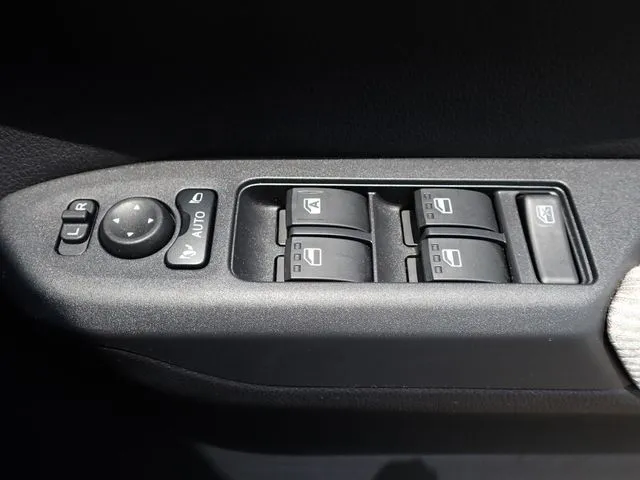 ダイハツ　ムーヴ　４ＷＤ
