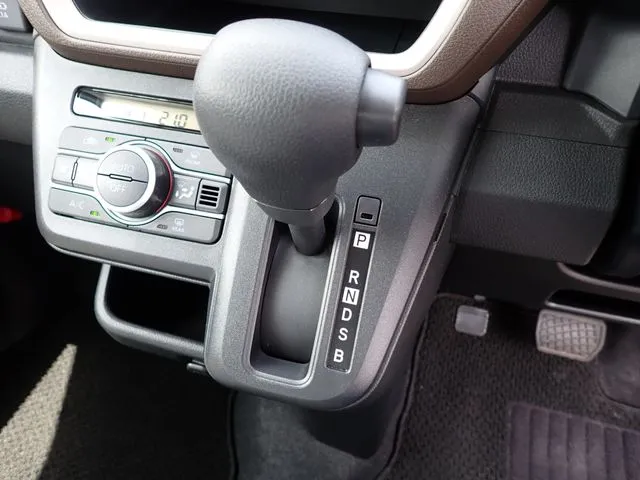 ダイハツ　ムーヴ　４ＷＤ