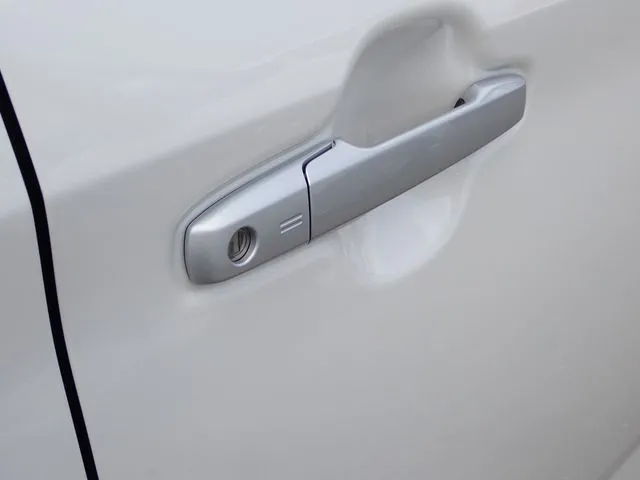 ダイハツ　ムーヴ　４ＷＤ