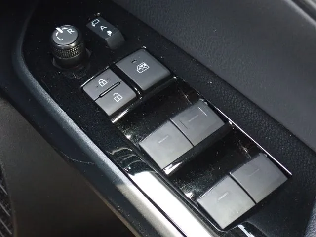 プリウス(トヨタ)の車両写真