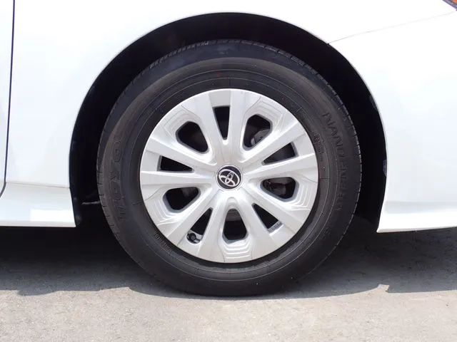 プリウス(トヨタ)の車両写真