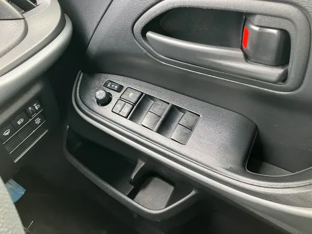 ノア　４ＷＤ（トヨタ）の車両写真