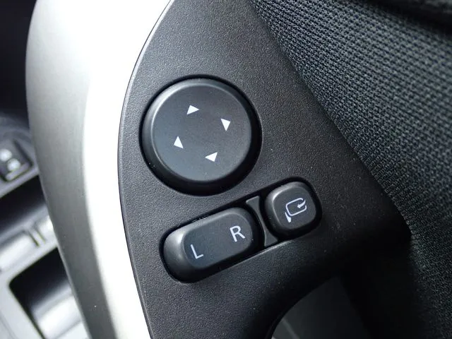 ミツビシ　エクリプス　クロス　ＰＨＥＶ