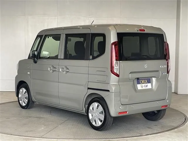 スペーシア(スズキ)の車両写真