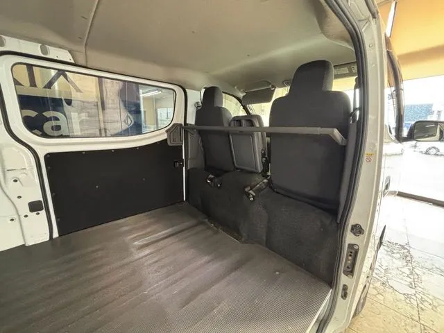 NV350キャラバン 1.25t(ニッサン)の車両写真