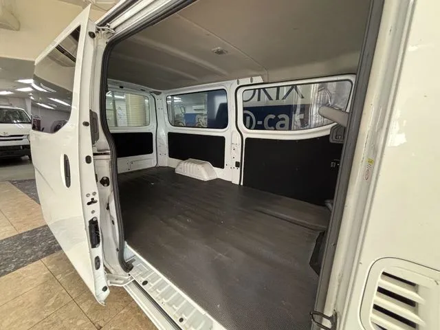 NV350キャラバン 1.25t(ニッサン)の車両写真