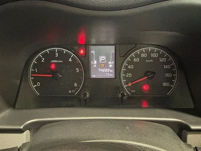 NV350キャラバン 1.25t(ニッサン)の車両写真