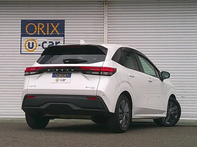 ニッサン　ノート　４ＷＤ