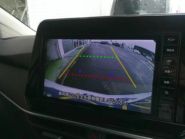 ニッサン　ノート　４ＷＤ