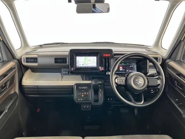 スペーシア（スズキ）の車両写真