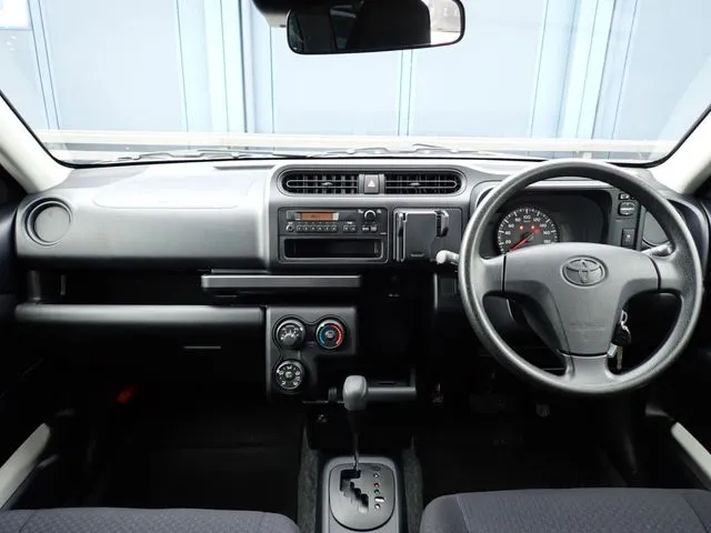 プロボックスバン　４ＷＤ（トヨタ）の車両写真