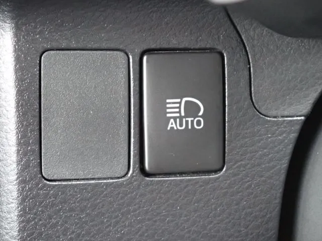 プロボックスバン　４ＷＤ（トヨタ）の車両写真