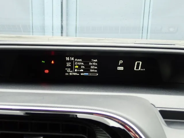 アクア（トヨタ）の車両写真
