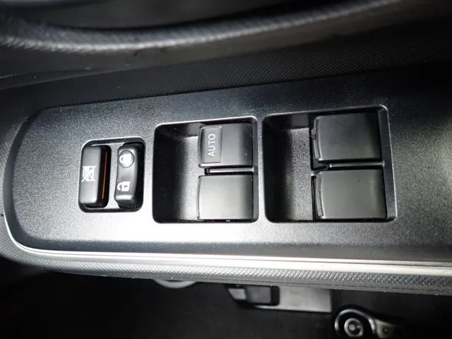 アクア（トヨタ）の車両写真