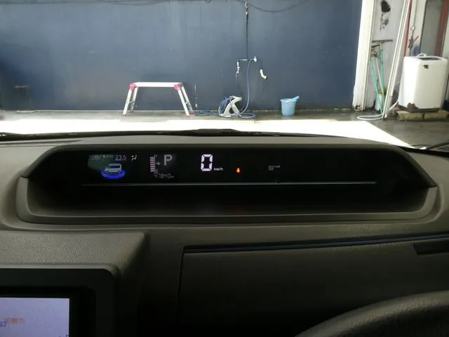 タント（ダイハツ）の車両写真
