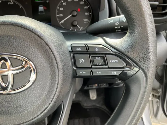 トヨタ ヤリス ハイブリッド