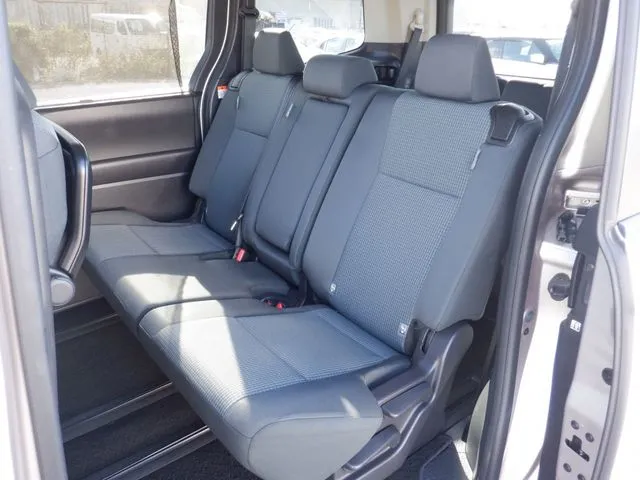 ノア(トヨタ)の車両写真