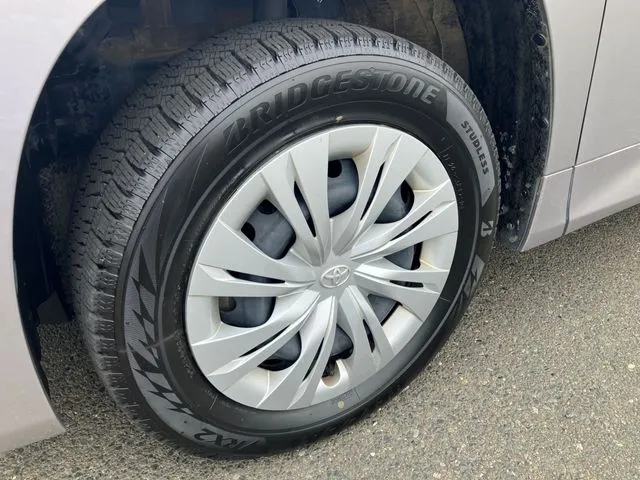ノア 4WD(トヨタ)の車両写真