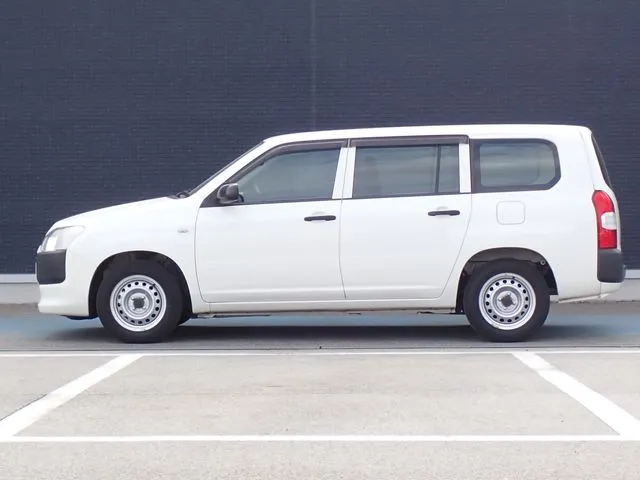 トヨタ　プロボックスバン　２ＷＤ