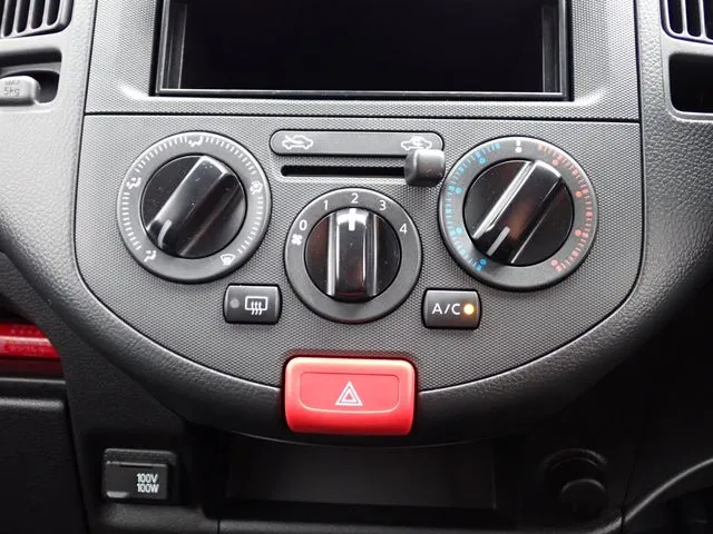 NV150 AD 2WD(ニッサン)の車両写真