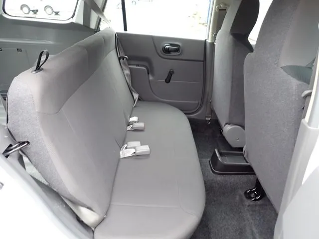 NV150 AD 2WD(ニッサン)の車両写真