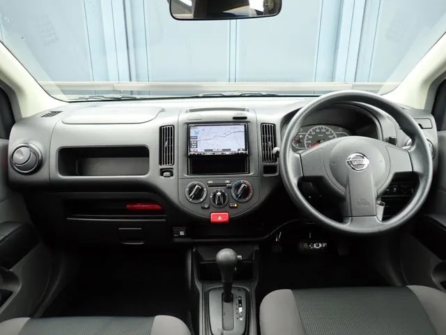 NV150 AD 2WD(ニッサン)の車両写真