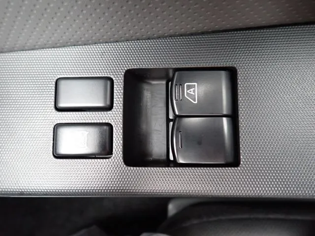NV150 AD 2WD(ニッサン)の車両写真