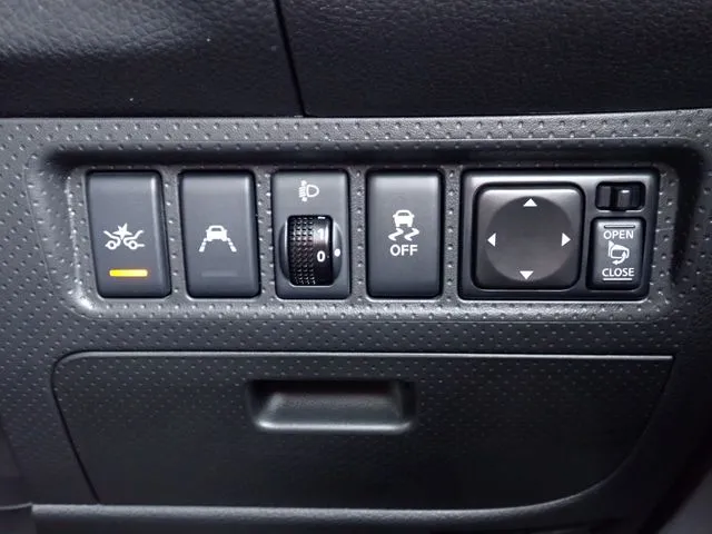 NV150 AD 2WD(ニッサン)の車両写真