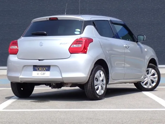 スズキ　スイフト　４ＷＤ