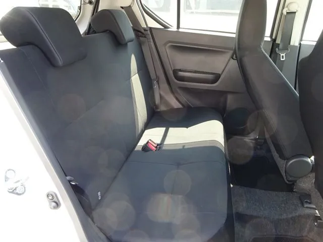 ダイハツ　ミラ　イース