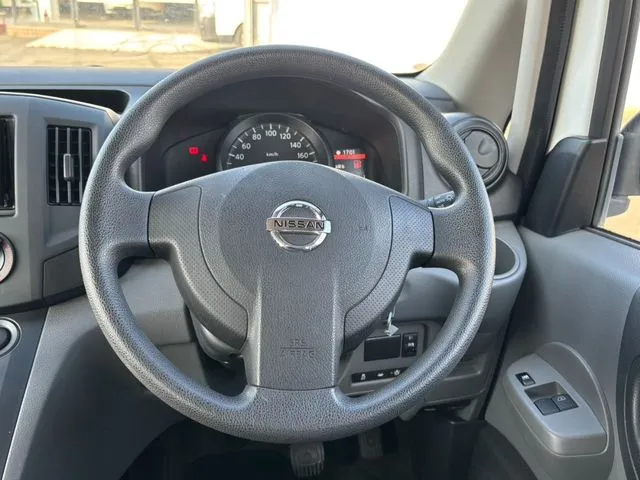 NV200バネットバン(ニッサン)の車両写真