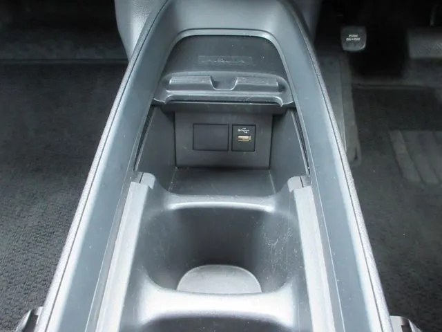 アクア（トヨタ）の車両写真