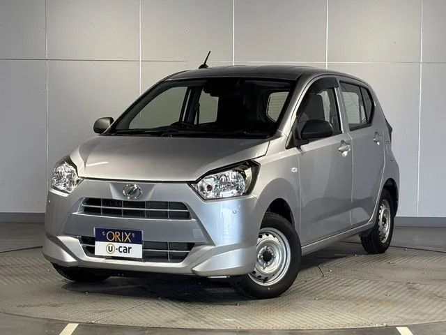 ダイハツ　ミラ　イース　４ＷＤ