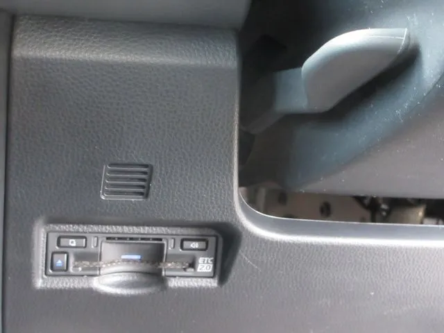 ノア 4WD(トヨタ)の車両写真